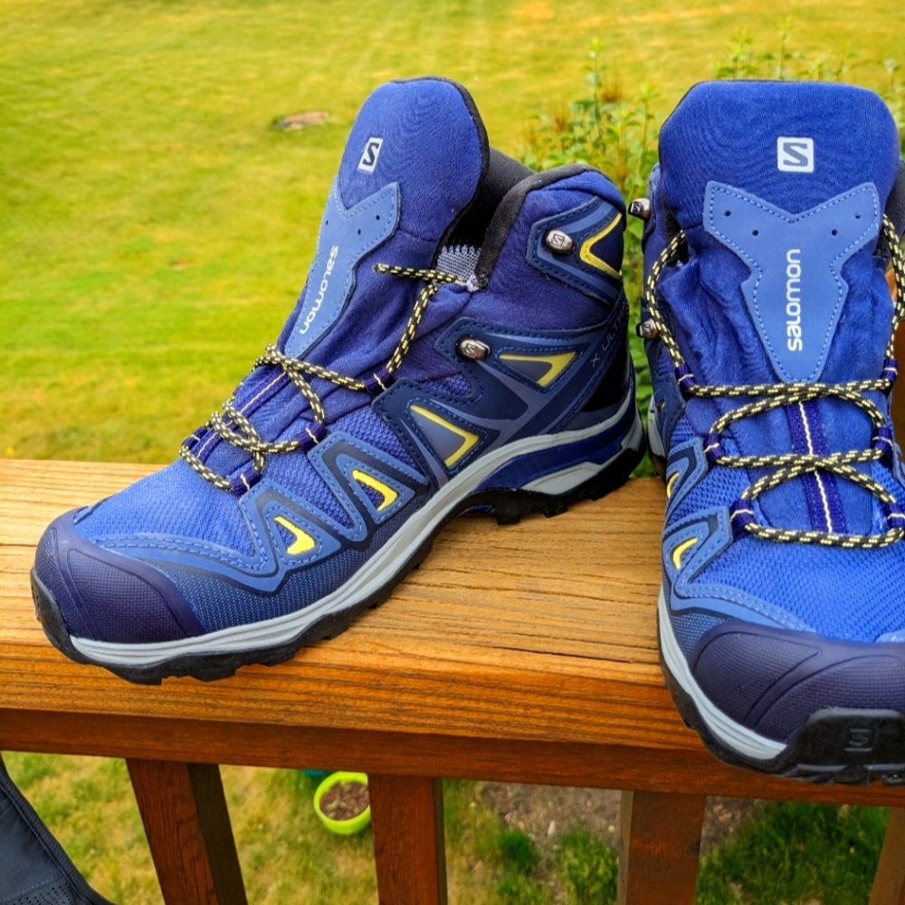 Salomon x ultra 3 mid GTX women size 9